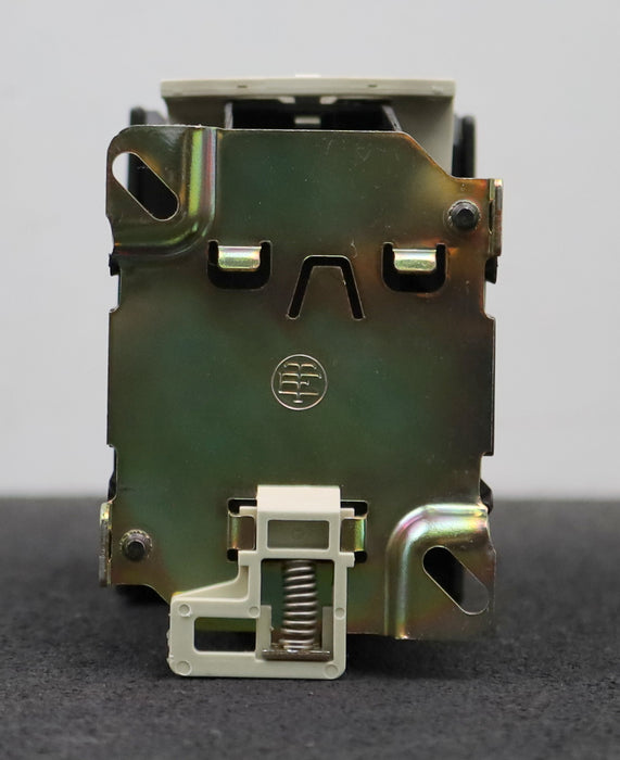 Bild des Artikels TELEMECANIQUE-Leistungsschütz-11kW-LP1-D250-Spulenspannung-24VDC-gebraucht