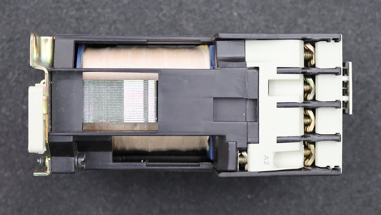 Bild des Artikels TELEMECANIQUE-Leistungsschütz-11kW-LP1-D250-Spulenspannung-24VDC-gebraucht