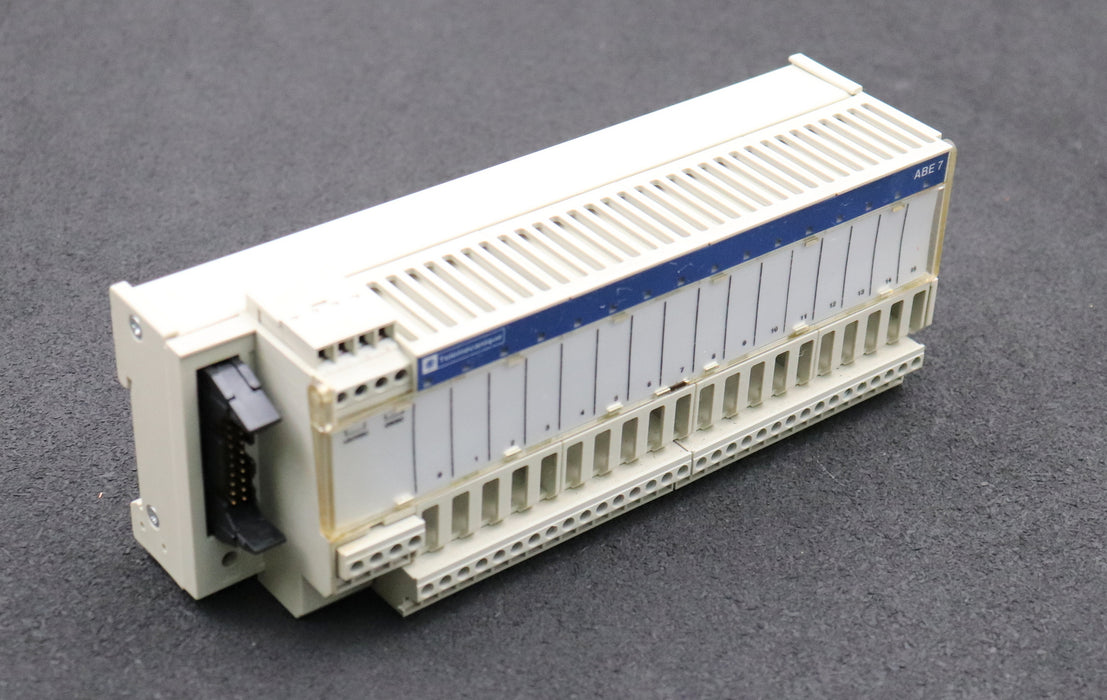 Bild des Artikels TELEMECANIQUE-Klemmenblock-Type:-ABE-7-Ref.:-ABE7-S16E2F0-30VDC-max.-0.015A