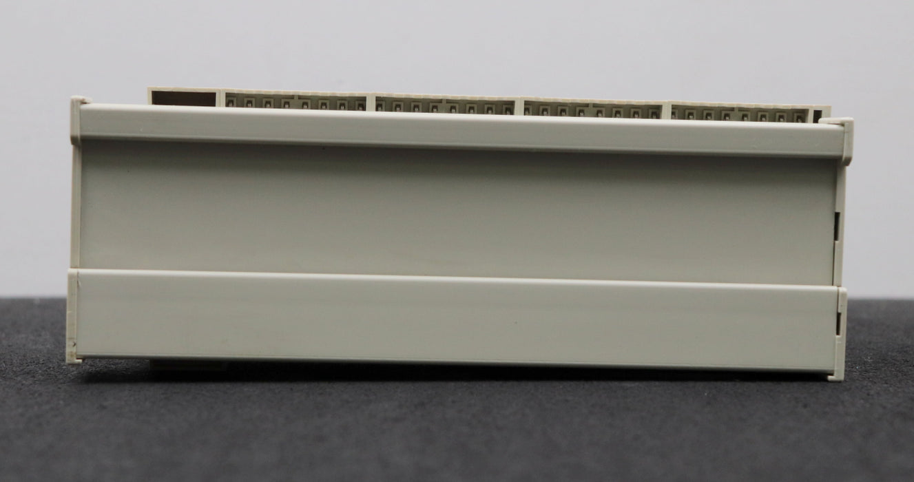 Bild des Artikels TELEMECANIQUE-Klemmenblock-Type:-ABE-7-Ref.:-ABE7-S16E2F0-30VDC-max.-0.015A
