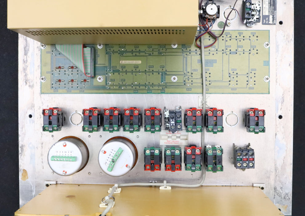 Bild des Artikels KLINGELNBERG-/-BWO-Bedienpanel-für-KLINGELNBERG-Schleifmaschine-HNC35