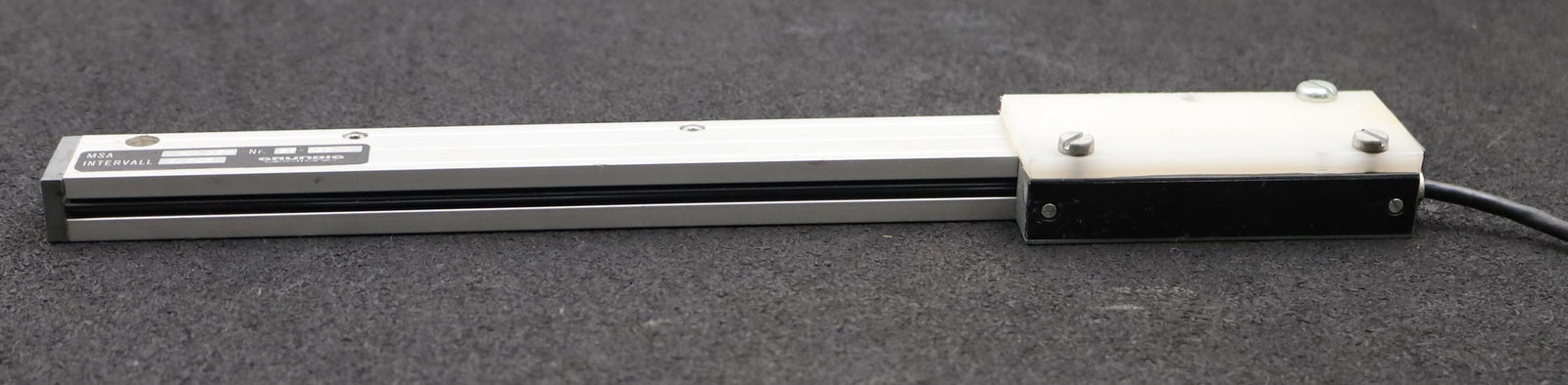 Bild des Artikels GRUNDIG-Linearmassstab-MSA-GN-350-Intervall-0,04R-Messlänge-ca.-200mm