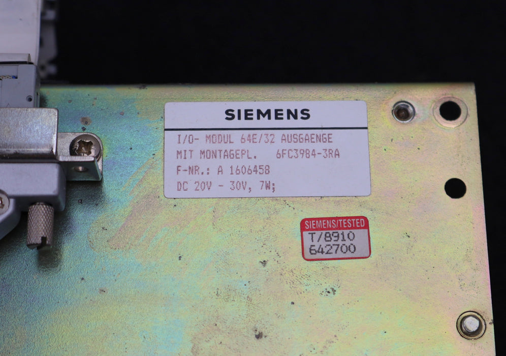 Bild des Artikels SIEMENS-I/O-Modul-mit-Montageplatte-6FC3984-3RA-64E/32Ausgänge-DC20--7W