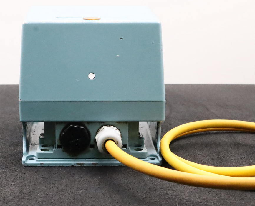 Bild des Artikels TELEMECANIQUE-Fußschalter-XPE-M310-Ui:-500V-Uimp:-6kV-AC15-240V-3A-gebraucht