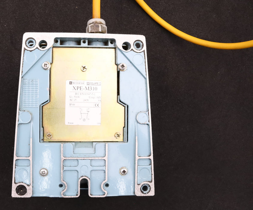 Bild des Artikels TELEMECANIQUE-Fußschalter-XPE-M310-Ui:-500V-Uimp:-6kV-AC15-240V-3A-gebraucht