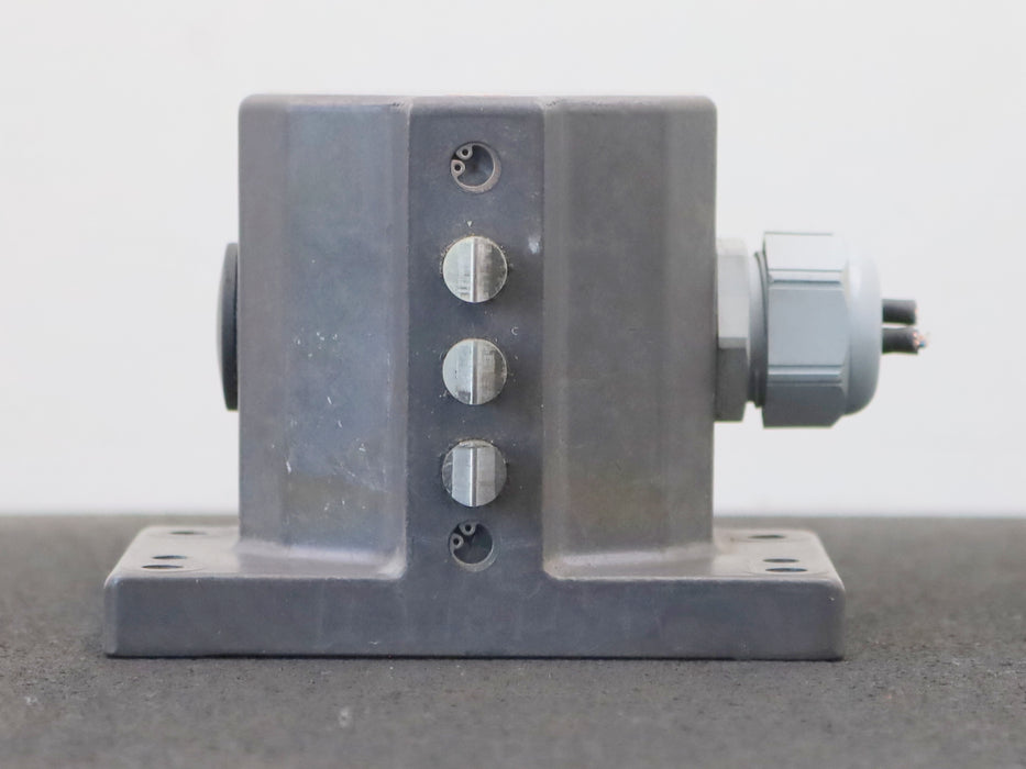 Bild des Artikels EUCHNER-Positionsschalter-RGBF03D16-508-M-ID.-NR.:-111762-230VAC-6A-24VDC-6A