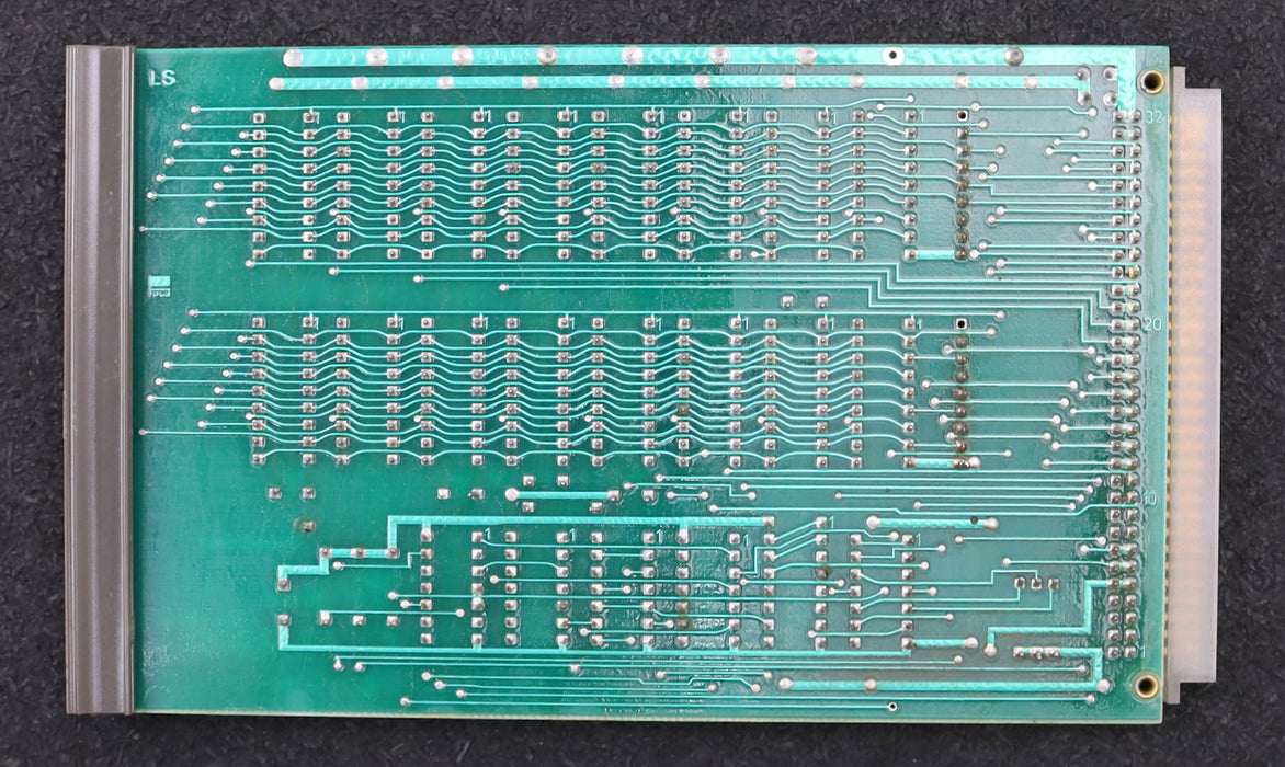 Bild des Artikels HECKLER-&-KOCH-Platine-für-CNC-781-2-RAM-107-121-Board-050.100.305.0503-113-463