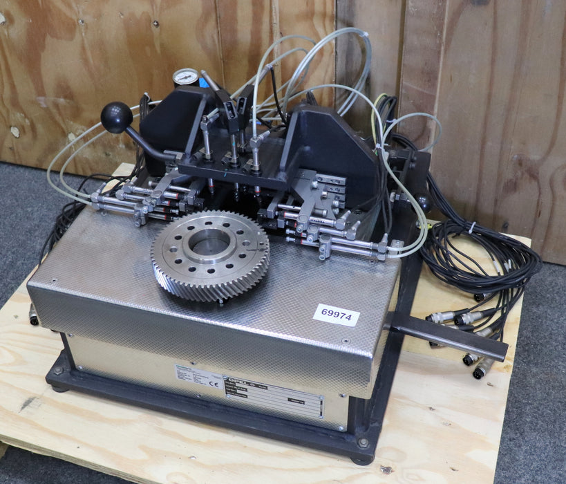 Bild des Artikels PEKAMS-Kontrollvorrichtung-für-Marposs:-13-Messstellen-an-Getrieberad-Messhalter