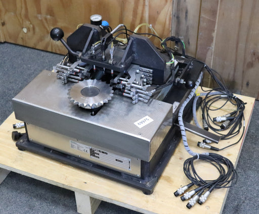 Bild des Artikels PEKAMS-Kontrollvorrichtung-für-Marposs:-14-Messstellen-an-Getrieberad-Messgeber