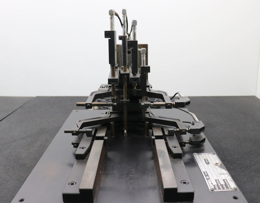 Bild des Artikels PEKAMS-Kontrollvorrichtung-für-Marposs:-7-Messstellen-an-Getrieberad-Messhalter