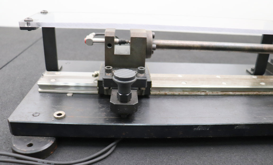 Bild des Artikels CADTECH-Bohrungs-Tiefenmessgerät-mit-THK-Führung-bis-Tiefe-von-300mm