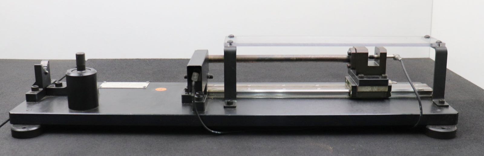 Bild des Artikels CADTECH-Bohrungs-Tiefenmessgerät-mit-THK-Führung-bis-Tiefe-von-300mm