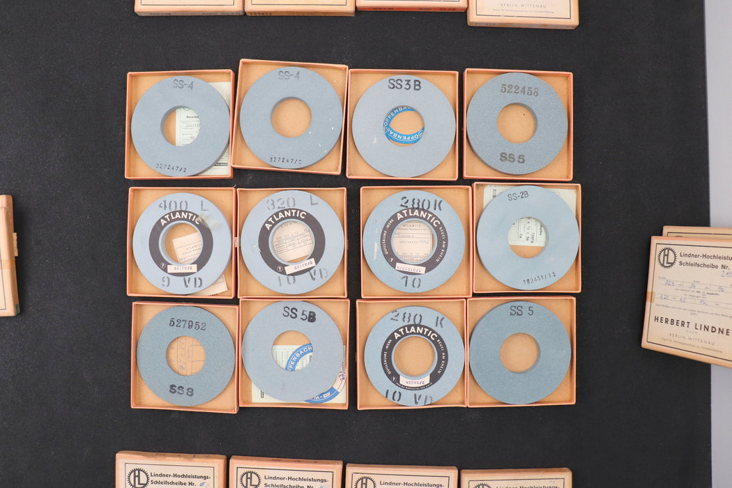 Bild des Artikels LINDNER-Konvolut-Schleifscheiben-f.-LINDNER-Gewindeschleifmaschinen-AußenØ-125mm