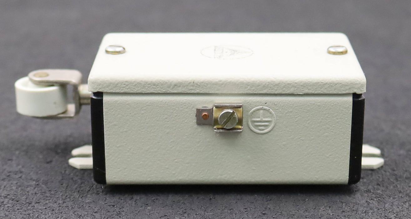 Bild des Artikels FANAL-Grenztaster-Typ-ER-42-230V/4A-400V/1A-500V/0,5A-IP50-Uimp-6kV