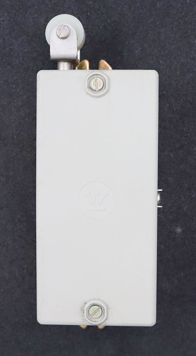 Bild des Artikels FANAL-Grenztaster-Typ-ER-43-220V/4A-380V/1A-500V/0,5A-IP50-für-Steuerschieber