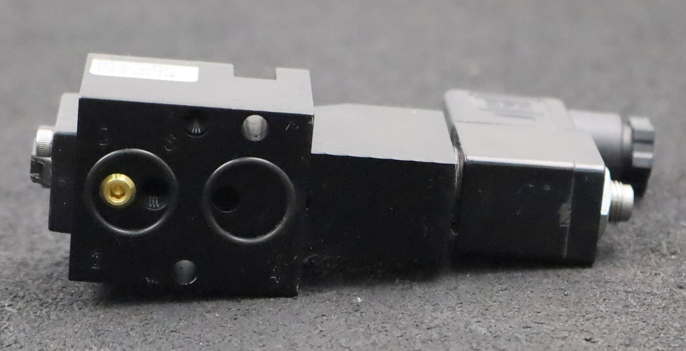 Bild des Artikels VERSA-4-Wege-Ventil-CGS-4292-NB3-C19-HC-D024-G-1/4-1,8-8bar-11W-gebraucht