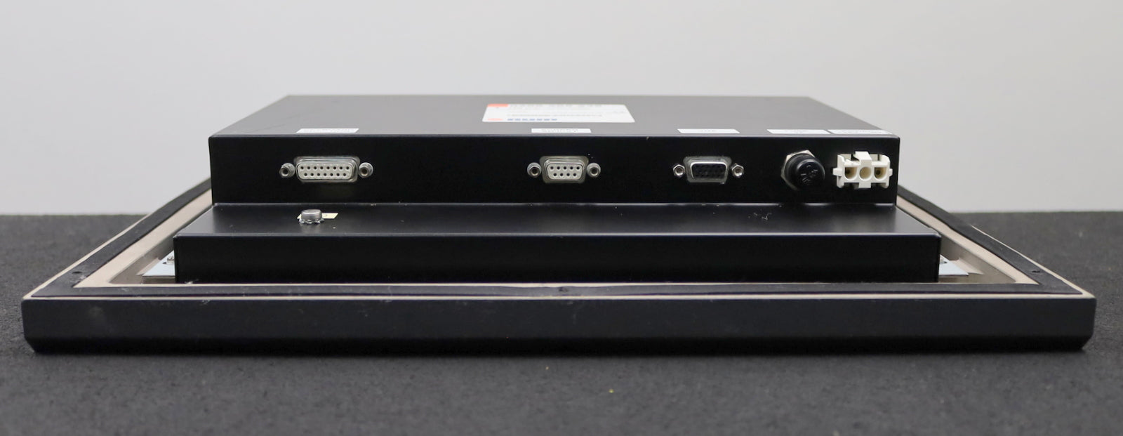 Bild des Artikels NUM-10.4"-LCD-Monitor-color-FS20-No.-0206-205-239-24VDC-BJ-2001-geprüft