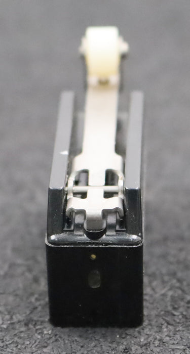 Bild des Artikels KISSLING-Rollen-Endschalter-PS1351301-15A-250VAC-unbenutzt
