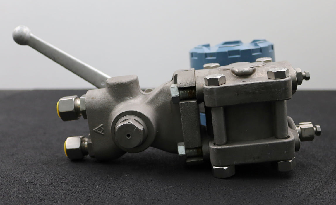 Bild des Artikels ROSEMOUNT-El.-Messumformer-für-Differenzdruck-DP4-DN5-PN160-Nenndruck-140bar-