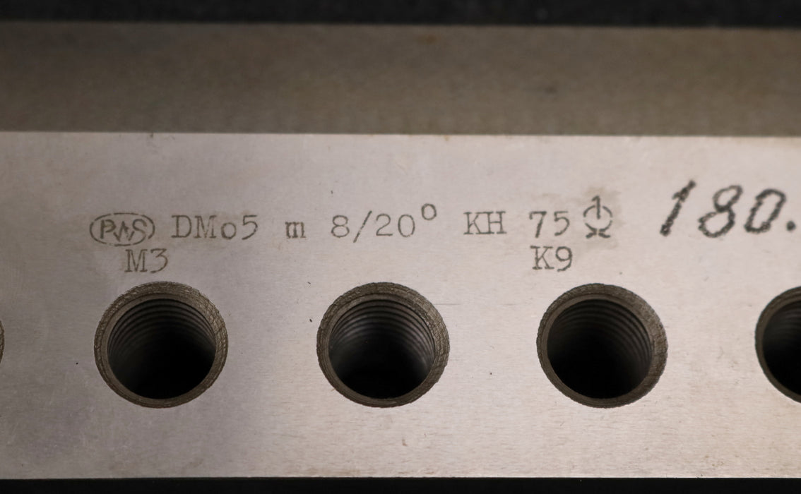 Bild des Artikels PWS-1-Satz-Hobelstähle-Kegelradhobelmaschine-75KH-m=-8-EGW-20°-Nutzlänge-133mm