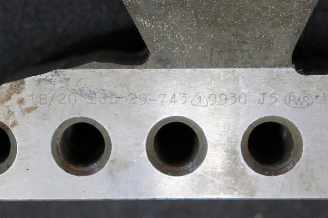 Bild des Artikels PWS-1-Satz-Hobelstähle-Kegelradhobelmaschine-75KH-m=-18-EGW-20°-Nutzlänge-70mm