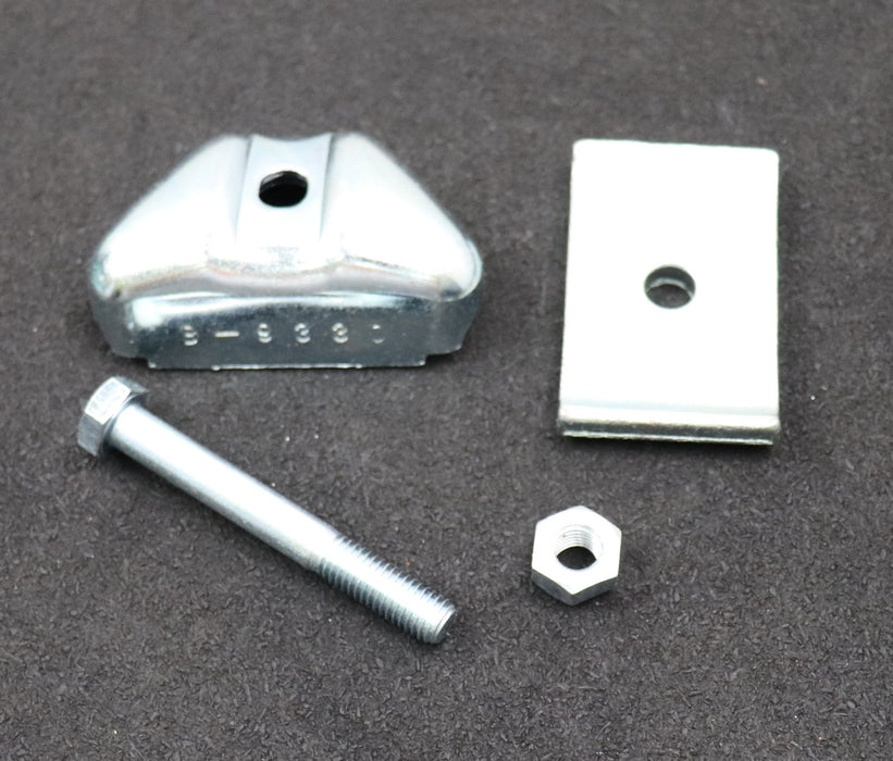 Bild des Artikels DEMAG-3x-Klemmbügel-für-KBK-1-Best.Nr.-98032644-unbenutzt-Gewicht-1,3kg