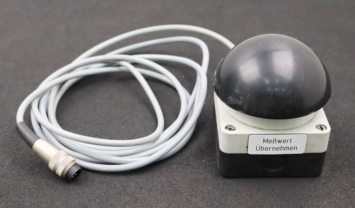 Bild des Artikels MÖLLER-Fuß--und-Grobhandtaster-FAK-IP67,-IP69K-nach-IEC/EN60947-gebraucht