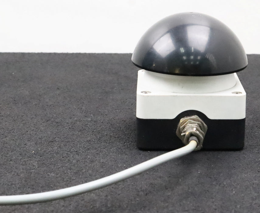 Bild des Artikels MÖLLER-Fuß--und-Grobhandtaster-FAK-IP67,-IP69K-nach-IEC/EN60947-gebraucht