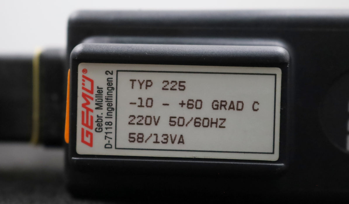 Bild des Artikels GEMÜ-Magnetventil-Typ-225-P-6bar-220V-50/60Hz-58/13VA-ND10-DA25-NW20