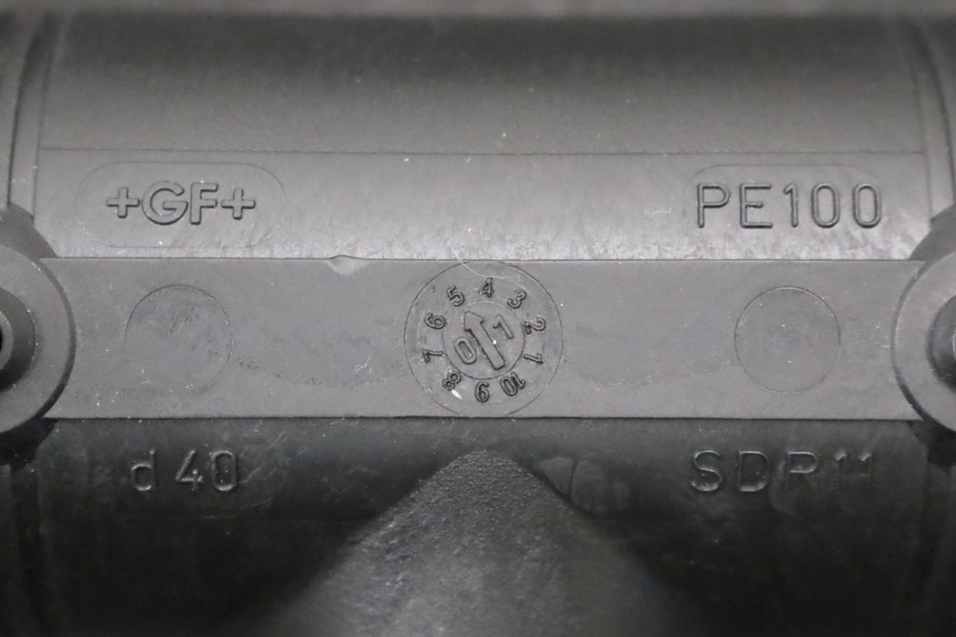 Bild des Artikels GF-GEORG-FISCHER-T-Stück-90°-Art.Nr.-753-211-609-Ø40-PE100-unbenutzt-in-OVP