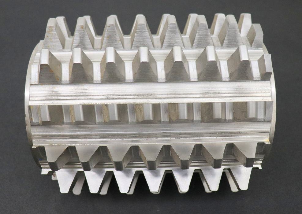 Bild des Artikels FHUSA-Zahnrad-Wälzfräser-gear-hob-m=-8,0mm-19°50'-EGW-BPIII-nach-DIN-3972