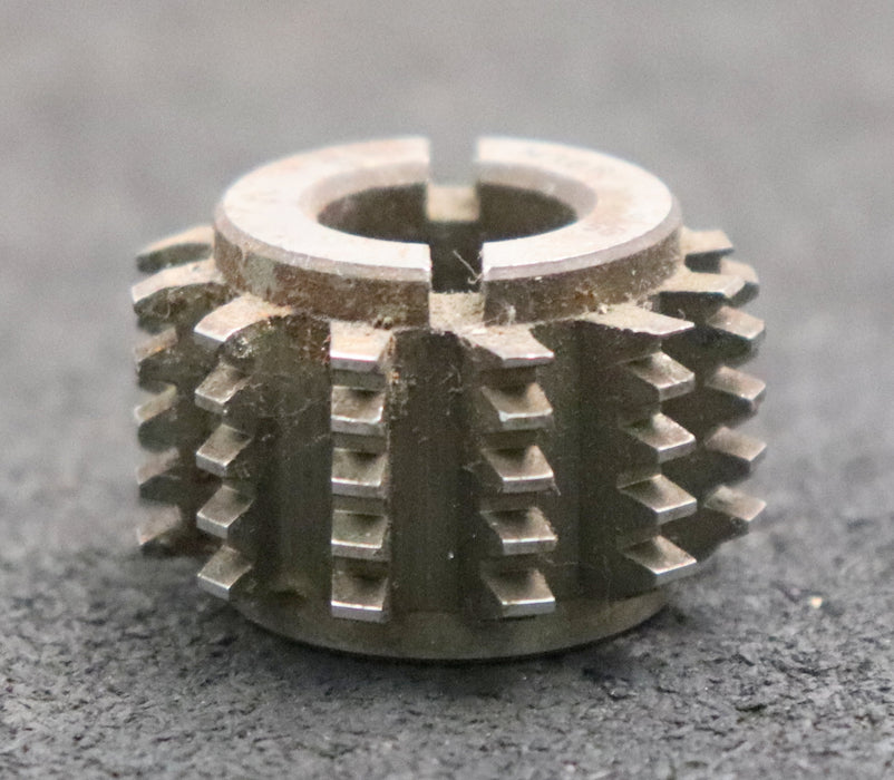 Bild des Artikels Zahnrad-Wälzfräser-gear-hob-m=-1,0mm-20°-Ø32x20xØ13mm-mit-Axialnut-1gg.-Rechts