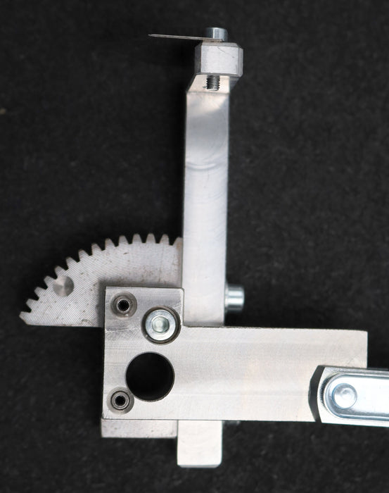 Bild des Artikels FESTO-Norm-Zylinder-ESNU-16-25-P-A-Mat.-Nr.-19264-einfachwirkend-KolbenØ-16mm