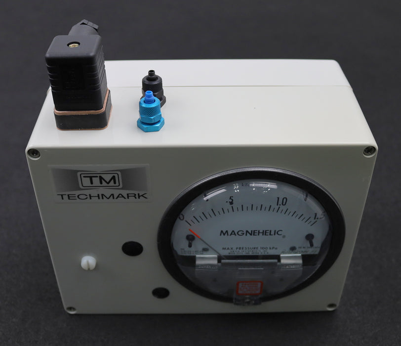 Bild des Artikels TECHMARK-MAGNEHELIC-Filterwächter-TM-192-15-S-POT-Einstellbereich-0,35-1,4kPa