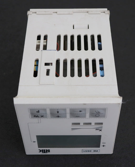 Bild des Artikels RTK-Regler-Typ:-RE-3651-Typ:-9404-429-06314-230V-48…62Hz-6,5A-W0:-0°C