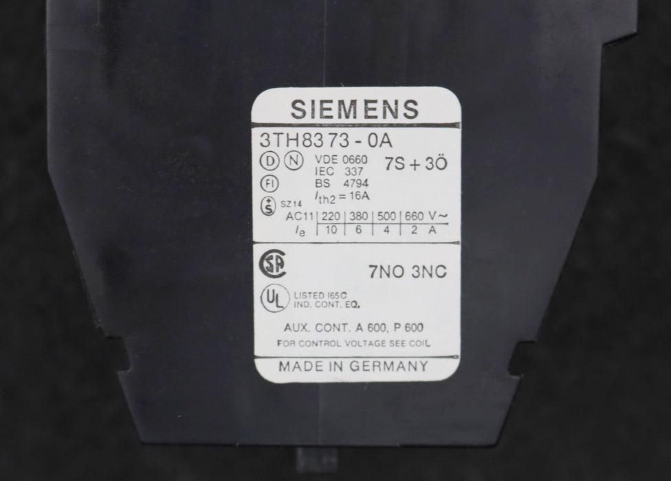 Bild des Artikels SIEMENS-Hilfsschütz-3TH8373-0AG1-Spulenspannung110V-50-60Hz-unbenutzt-in-OVP