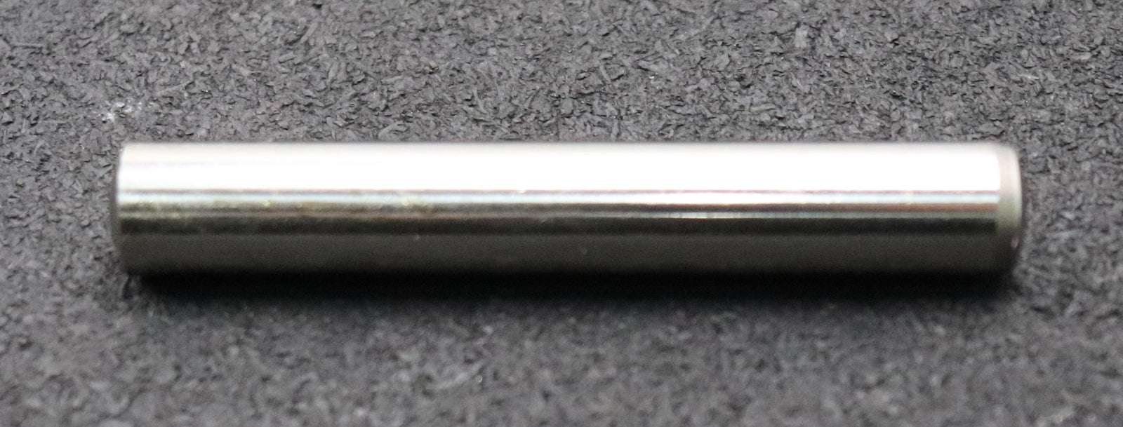Bild des Artikels 11x-Zylinderstifte-12x80mm-DIN-6325-unbenutzt
