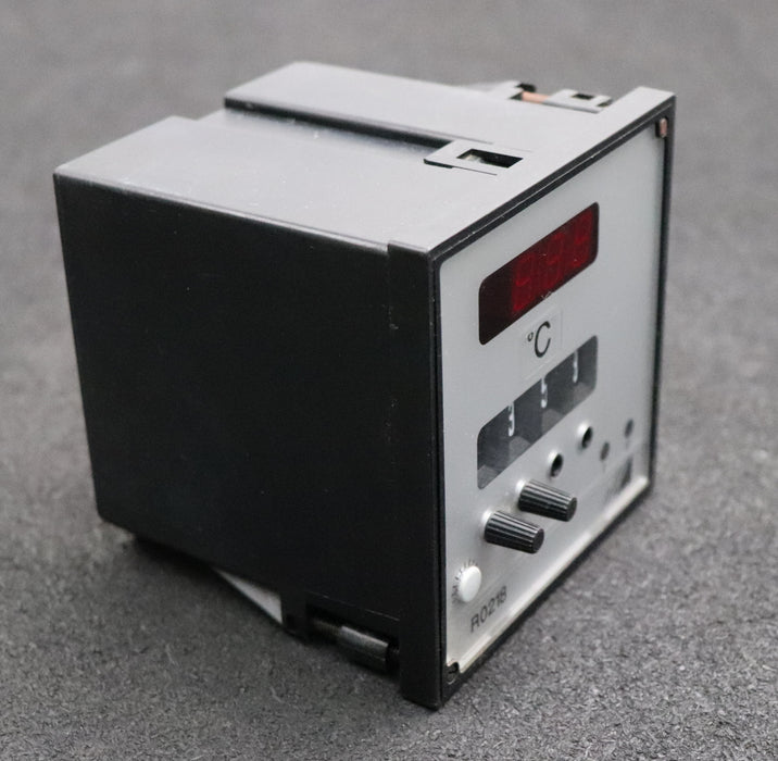 Bild des Artikels GOSSEN-METRAWATT-Temperaturregler-R0218-GTR0218A1B2C02D1E4-Typ-L-(Fe-CuNi)