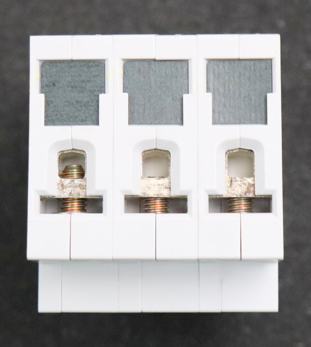 Bild des Artikels SIEMENS-N-Automat-berührungssicher-5SX2306-7-C4-380VAC-415VAC-unbenutzt