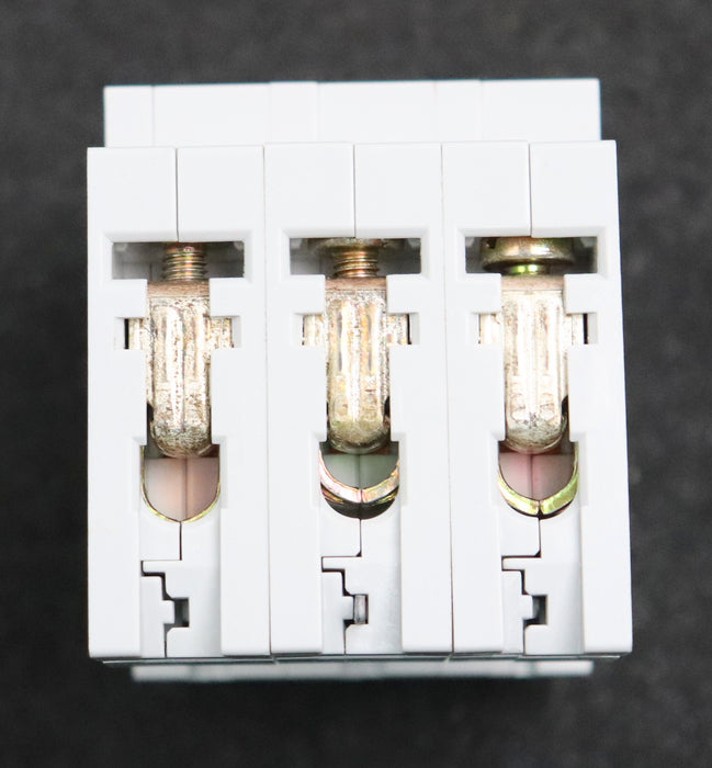 Bild des Artikels SIEMENS-N-Automat-berührungssicher-5SX2306-7-C4-380VAC-415VAC-unbenutzt