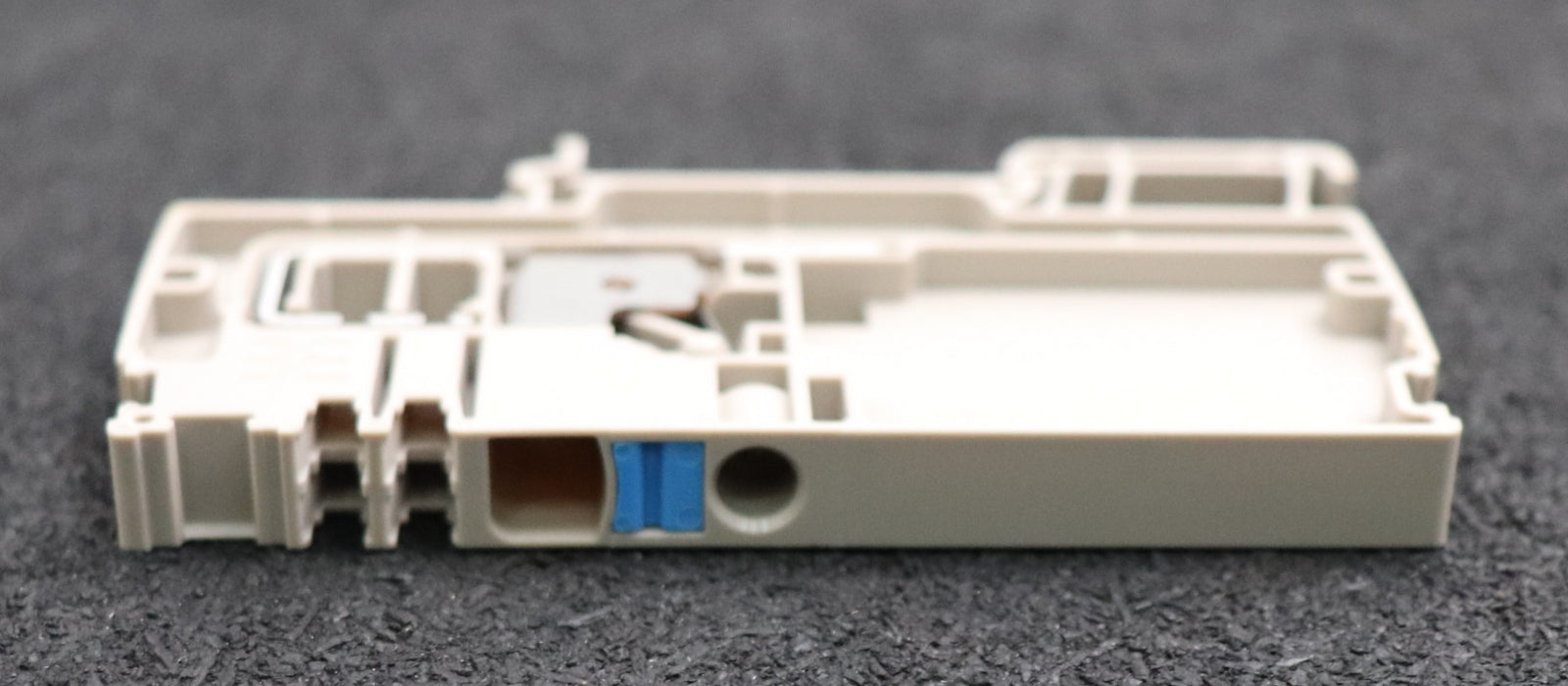 Bild des Artikels WEIDMÜLLER-19x-Durchgangsklemme-AAP11-6-LO-BL-Art.Nr.-1988130000-unbenutzt
