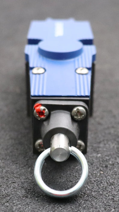 Bild des Artikels SCHMERSAL-Seilzug-Notaus-Schalter-TQ-700-11-S-AC-15/DC-13-IP67-Uimp=-6kV