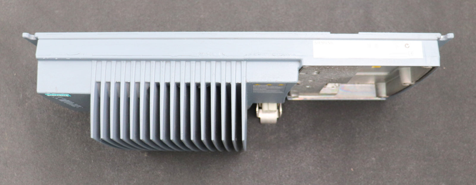 Bild des Artikels SIEMENS-SINAMICS-G120D-PM250D-Filter-6SL3525-0PE17-5AA1-Version-C01