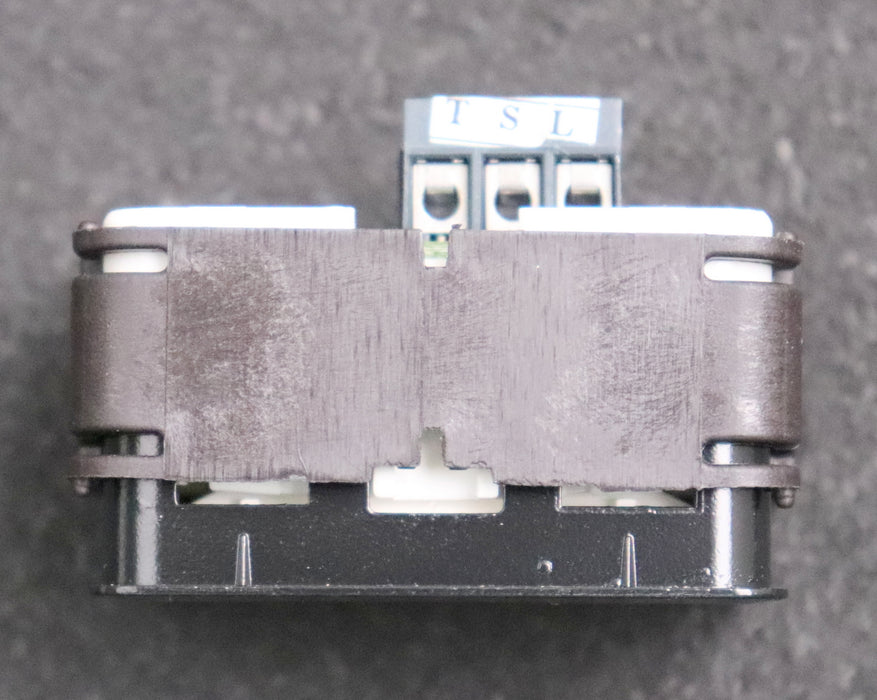 Bild des Artikels VESTNER-AUFZUG-Taster-Tür-zu-LED-Rot-24V-Art.Nr.-1090370-mit-Microschalter