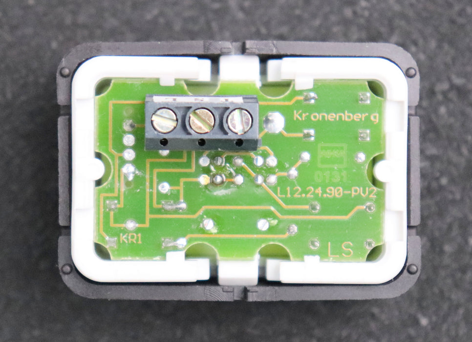 Bild des Artikels VESTNER-AUFZUG-Taster-Tür-auf-LED-Rot-24V-Art.Nr.-1090369-mit-Microschalter