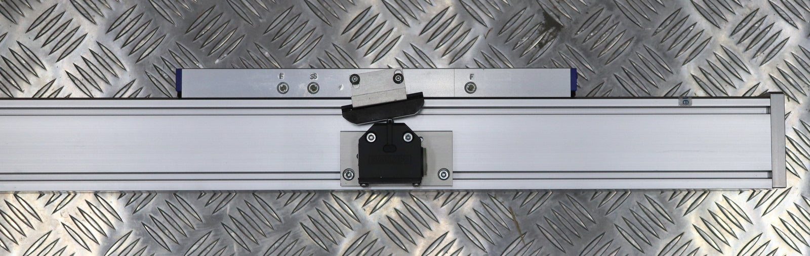 Bild des Artikels HSM-AUTOMATION-/-SCHUNK-Linearachse-mit-Spindelantrieb-Hub-900mm