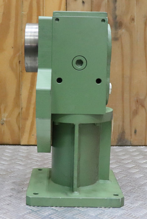 Bild des Artikels GRAESSNER-/-HEGENSCHEIDT-Kegelstirnradgetriebe-KS35H-Übersetzung-4,9:1