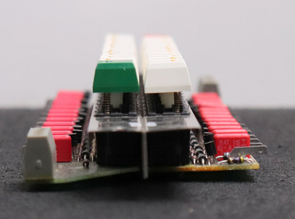 Bild des Artikels HAENEL-Tastenelement-S-7-I-YY-für-ROTOMAT-980-alte-Ausführung-24-reihig