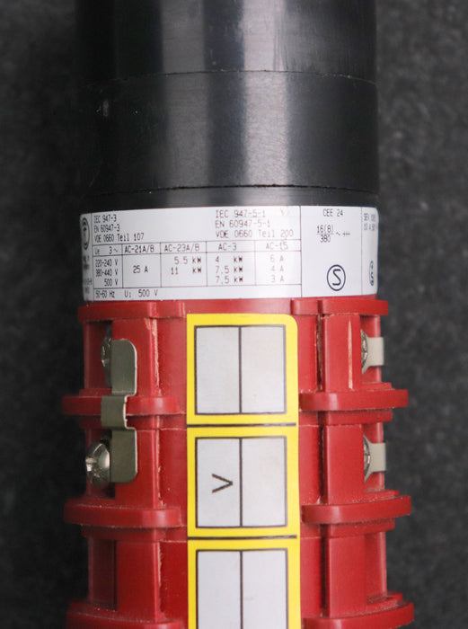 Bild des Artikels ESKA-Schlüsselschalter-für-Paternoster-ESKA-Typ-BVNWR-20-C-10/ZS-Best.Nr.-21062