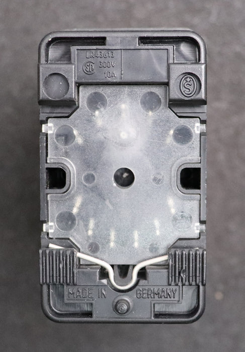 Bild des Artikels BIRCHER-Zeitrelais-Typ-QZMP-220VAC-50/60Hz-0,1-999.9-6A-250VAC-gebraucht